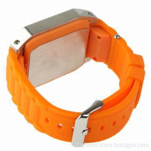 Java, Bluetooth, FM Radio Watch Phone with Camera